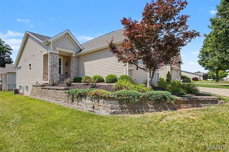 11 Thoreau CT, O'fallon, MO 63366