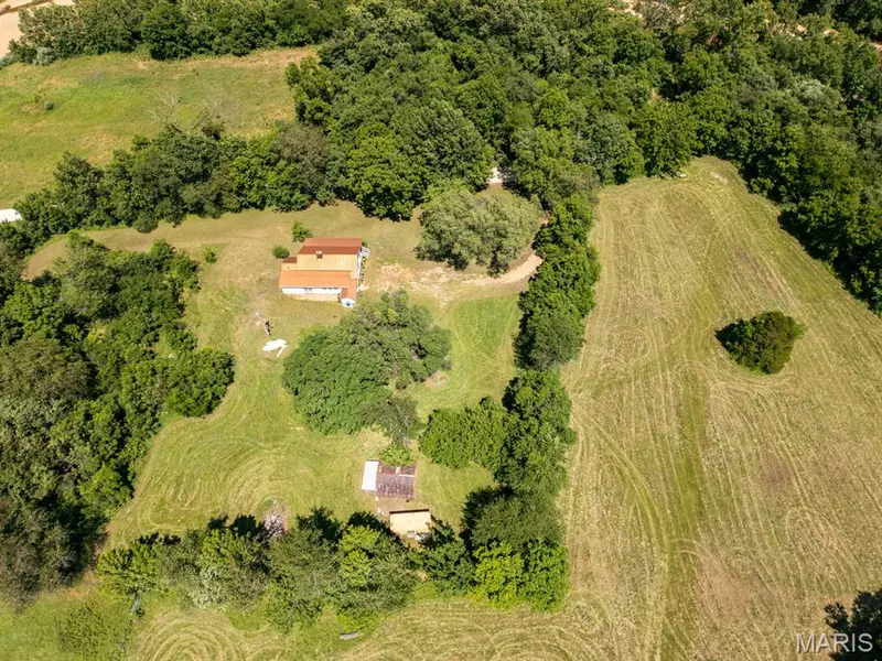 68 Dillard Mill RD, Davisville, MO 65456