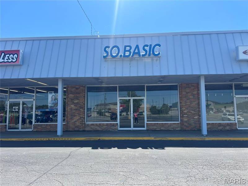 8974 Jennings Station RD, Jennings, MO 63136