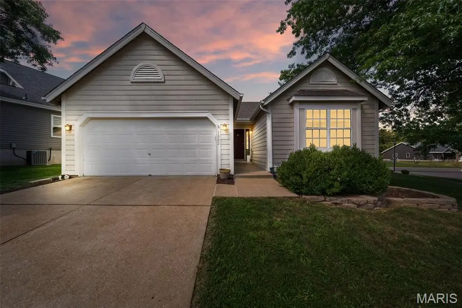 1803 Strawberry Ridge DR, Ballwin, MO 63021
