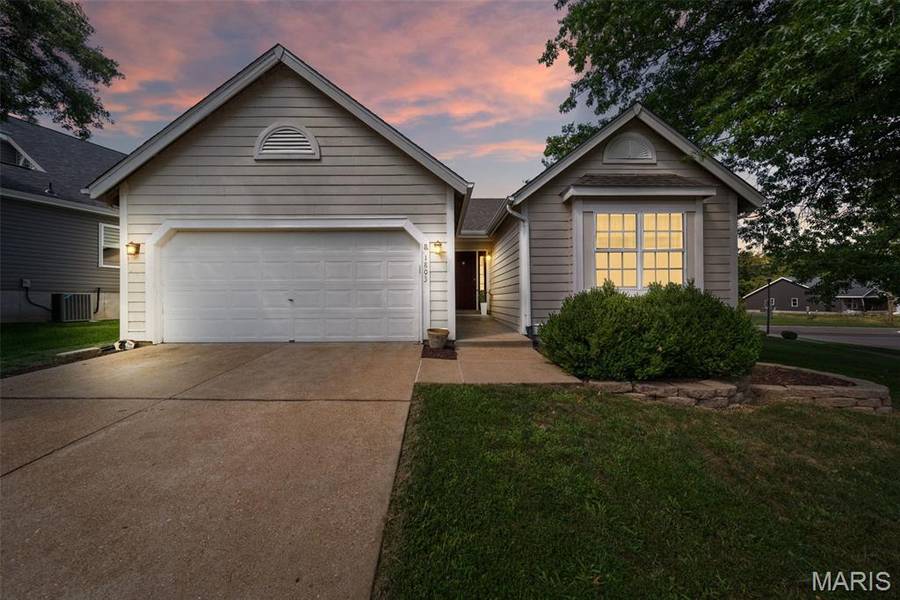 1803 Strawberry Ridge DR, Ballwin, MO 63021
