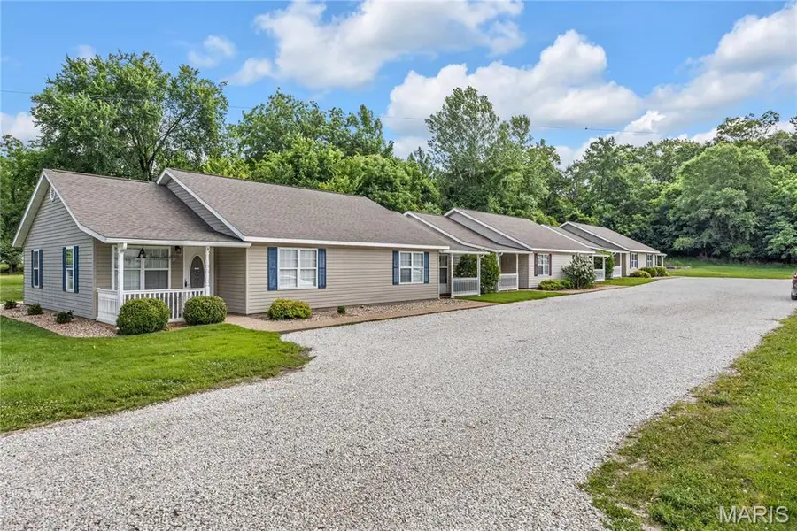 1011 Schieffers Branch RD, Hermann, MO 65041