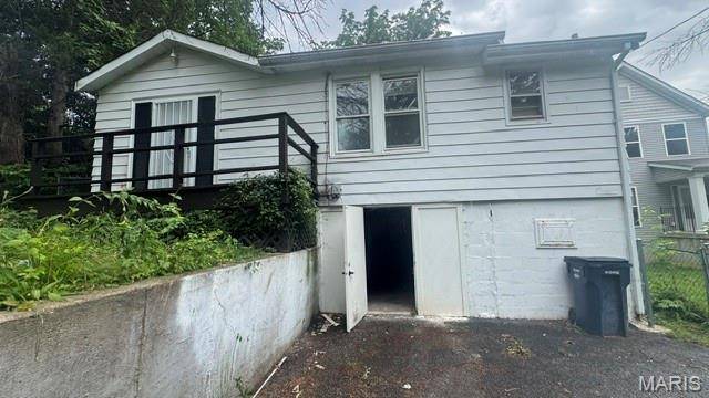 2935 Alger AVE, St Louis, MO 63121