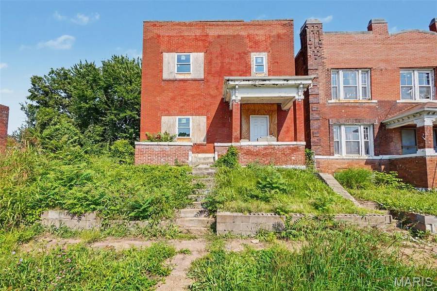 3067 Marcus AVE, St Louis, MO 63115