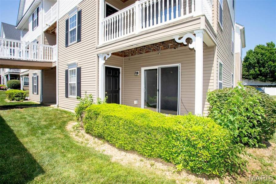 15103 Spring Creek LN, O'fallon, MO 63368