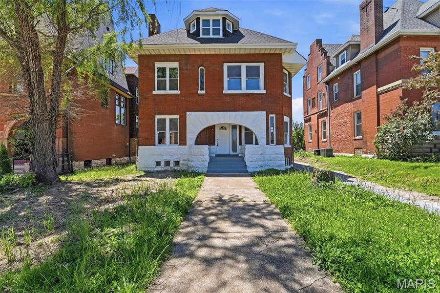 4266 Washington BLVD, St Louis, MO 63108