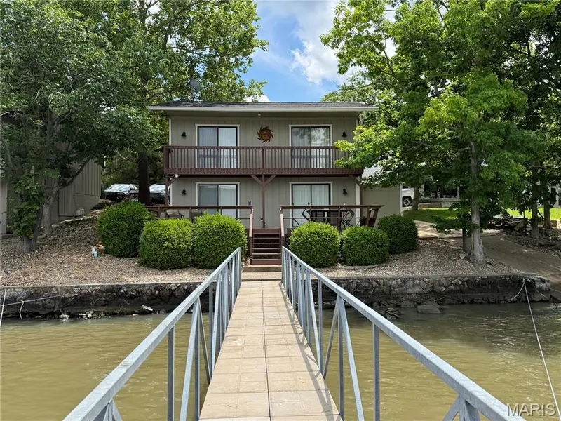 305 Aarons Point DR, Camdenton, MO 65020