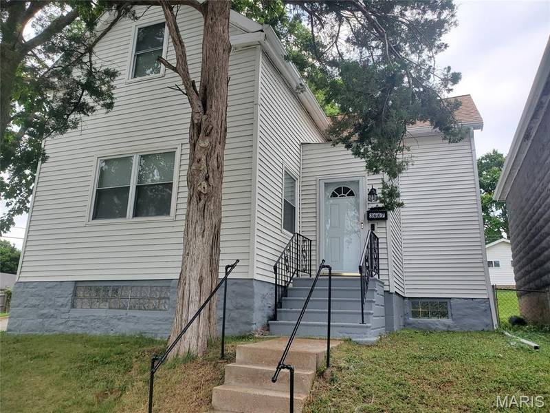 3667 Steins ST, St Louis, MO 63116