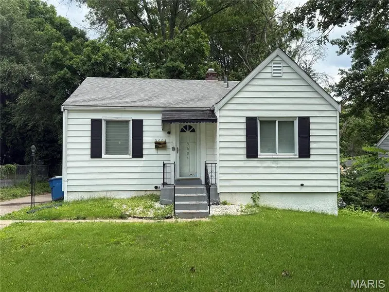 5604 Sunbury AVE, Country Club Hills, MO 63136