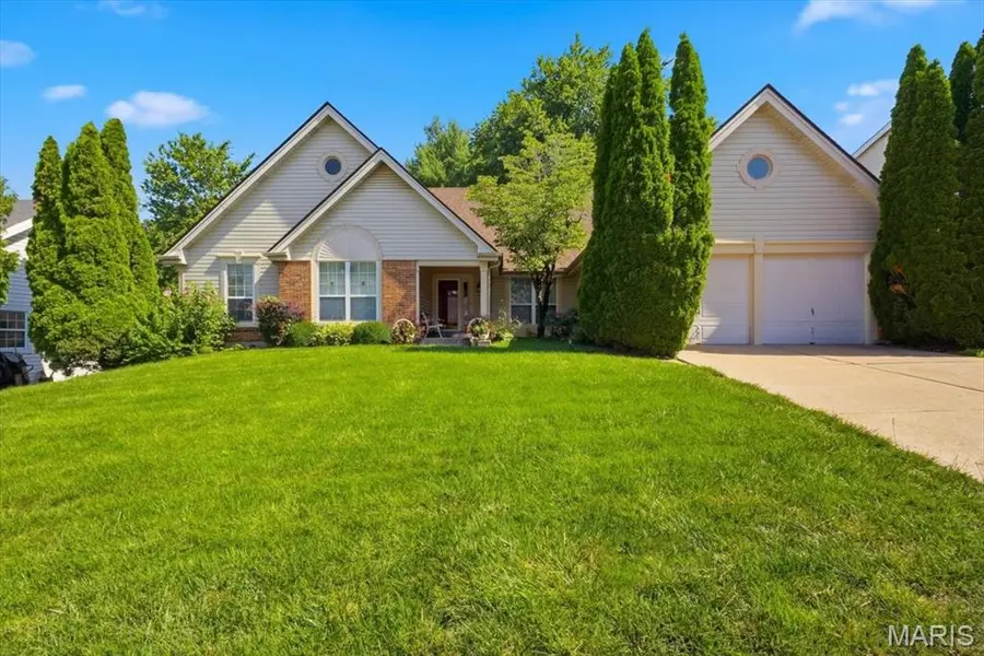 12939 Broadridge LN, Black Jack, MO 63033