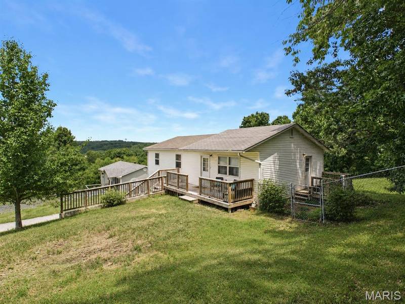 24030 Tallboy LN, St Robert, MO 65584