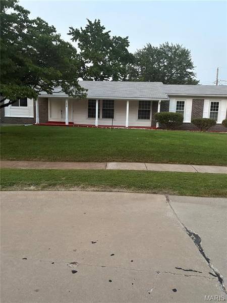 2910 Wellington Drive, Florissant, MO 63033