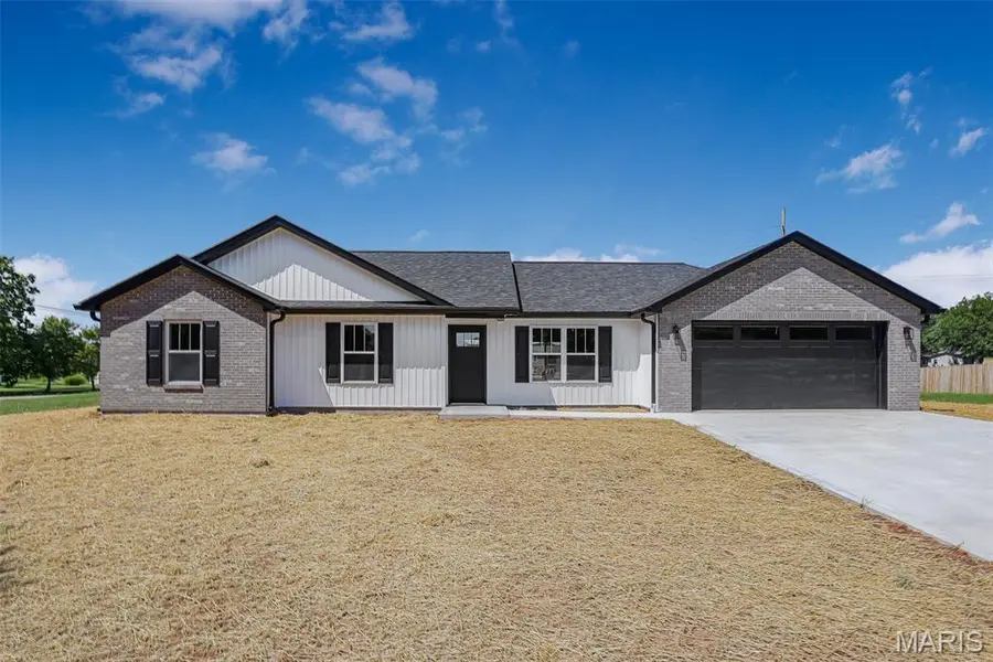 114 Holmes ST, Fredericktown, MO 63645