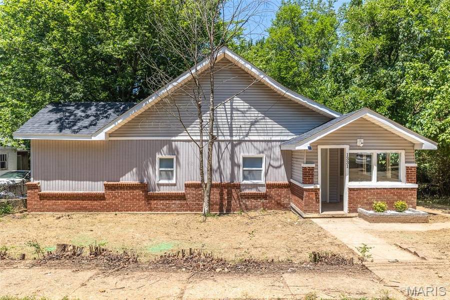 1331 Benton ST, Poplar Bluff, MO 63901