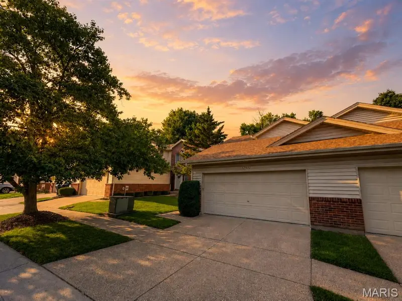 12911 Banyan Town DR, Unincorporated, MO 63146
