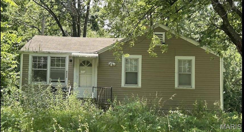 8908 Ramona AVE, St Louis, MO 63121