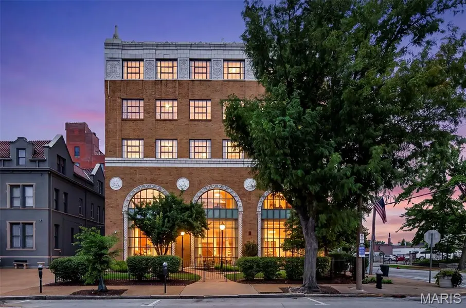 4901 Washington BLVD #5C, St Louis, MO 63108