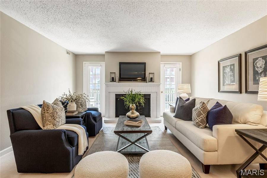 14443 Bantry LN #24, Chesterfield, MO 63017