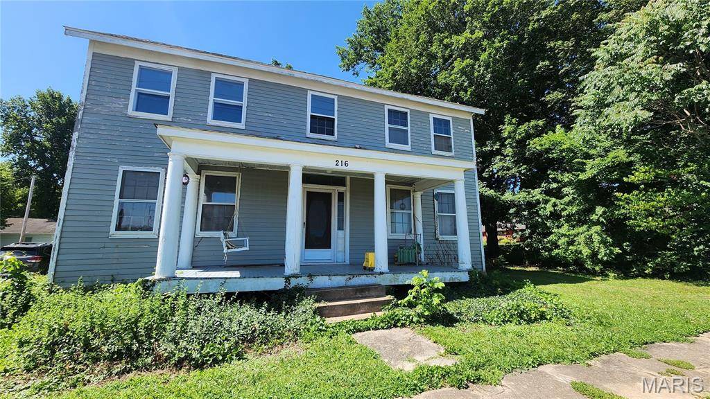 216 S Main ST, Farmington, MO 63640
