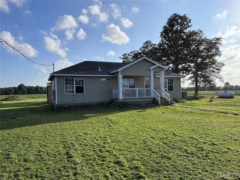 39325 State Highway 53, Campbell, MO 63933