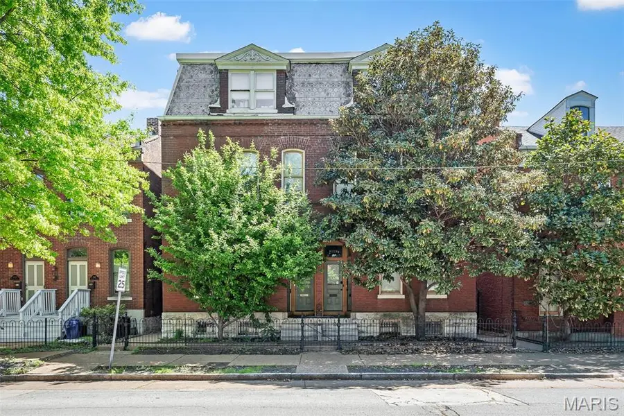 1420 Dolman ST, St Louis, MO 63104