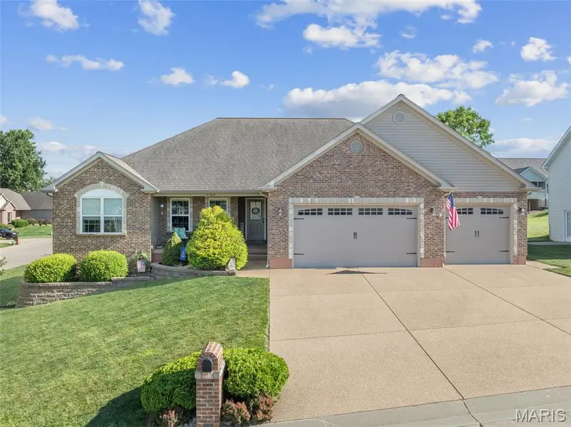 2362 Fire Crest CT, Washington, MO 63090