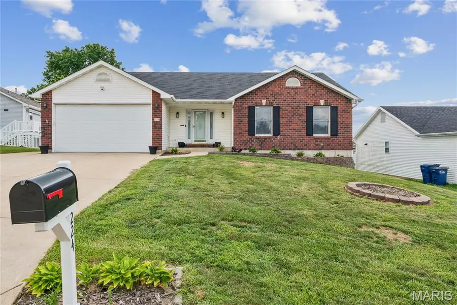 224 Carrington BLVD, Troy, MO 63379