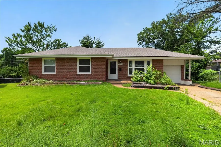 1223 Kimball CT, St Louis, MO 63137