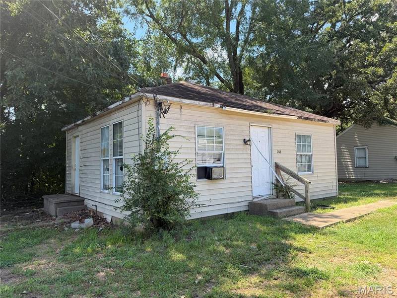 106 E Harper ST, Poplar Bluff, MO 63901