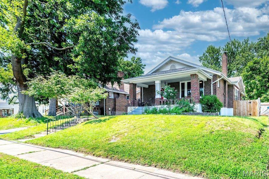 9051 Burton AVE, Overland, MO 63114