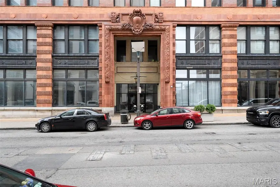 1520 Washington AVE #607, St Louis, MO 63103