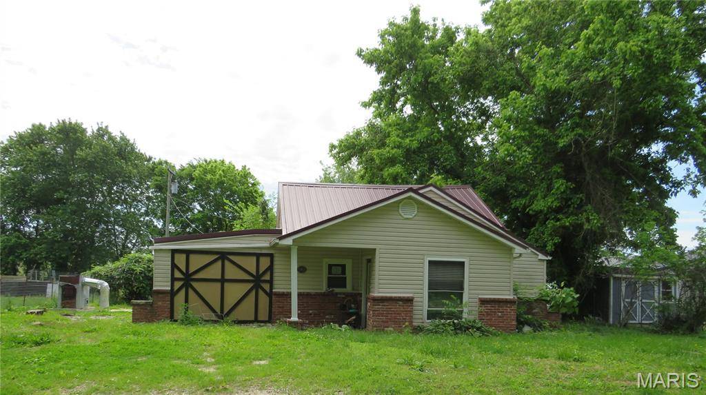 90 W Blue Bird LN, Leasburg, MO 65535
