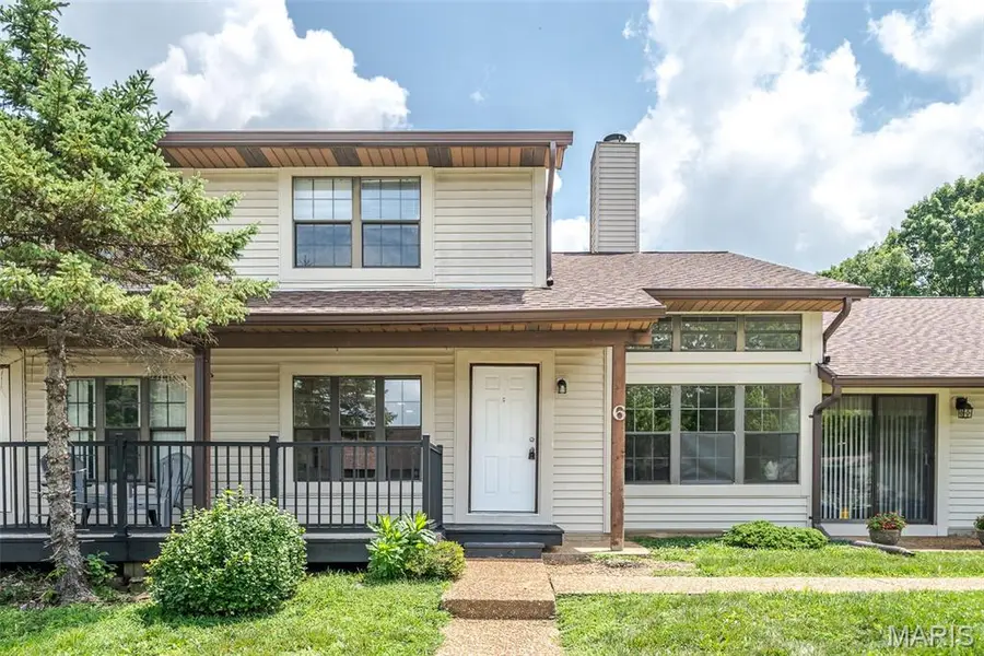 6 Rabbit Trail DR, Washington, MO 63090