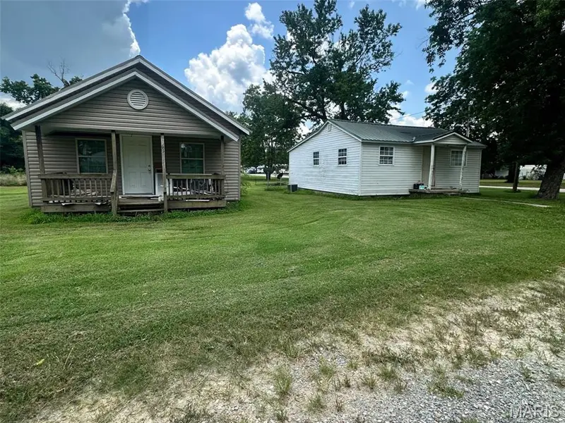 68 & 78 Shakleford, Neelyville, MO 63954