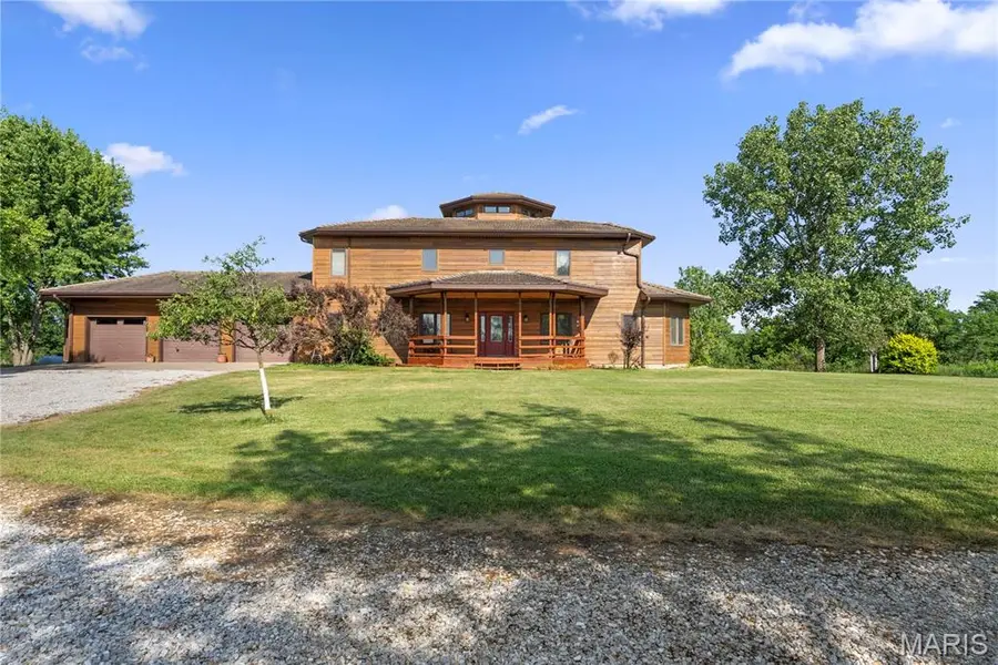 22694 Spencer LN, Kirksville, MO 63501