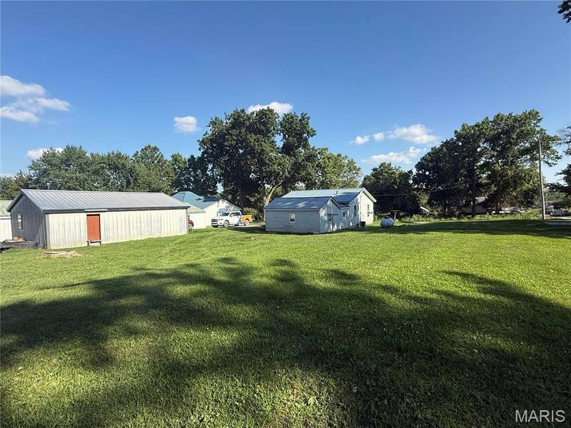504 E Park ST, Brashear, MO 63533