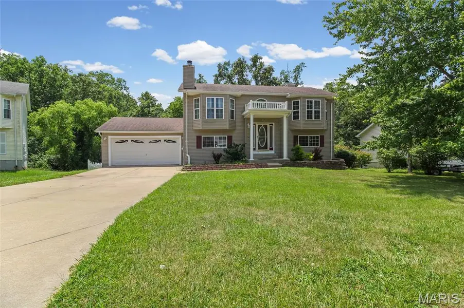 704 Sportsmans CT, Warrenton, MO 63383