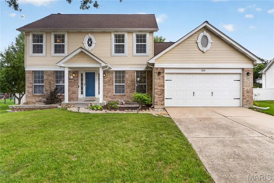 215 Waterford Crossing DR, Dardenne Prairie, MO 63368