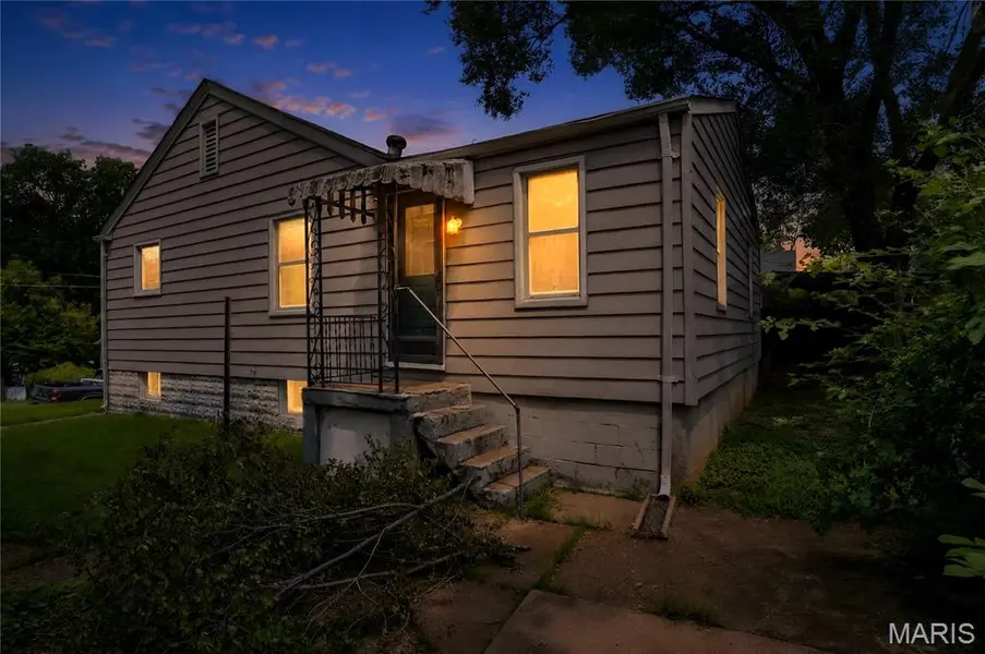 2142 Penfield AVE, Vinita Park, MO 63114