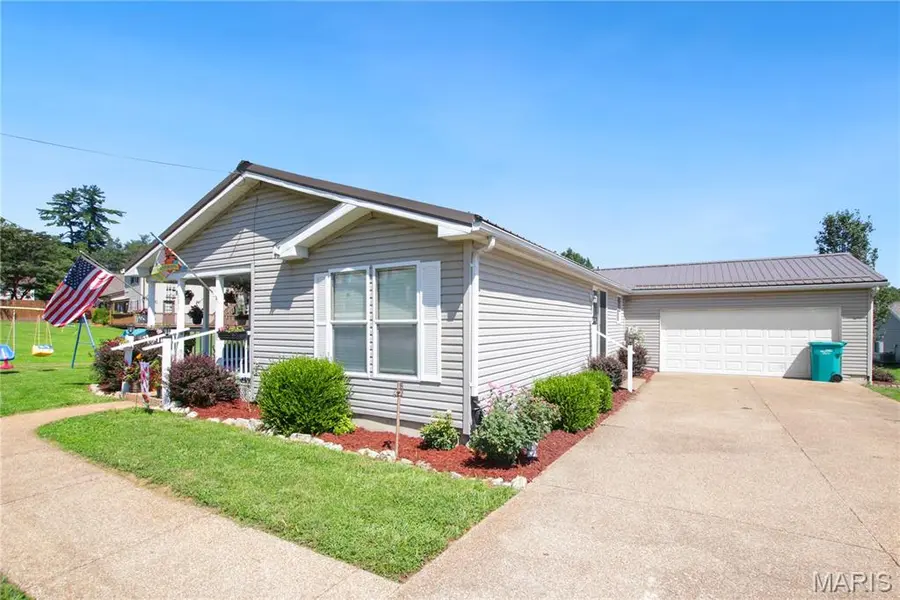 131 E Springfield AVE, Gerald, MO 63037