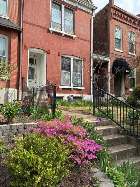 2841 Russell BLVD, St Louis, MO 63104