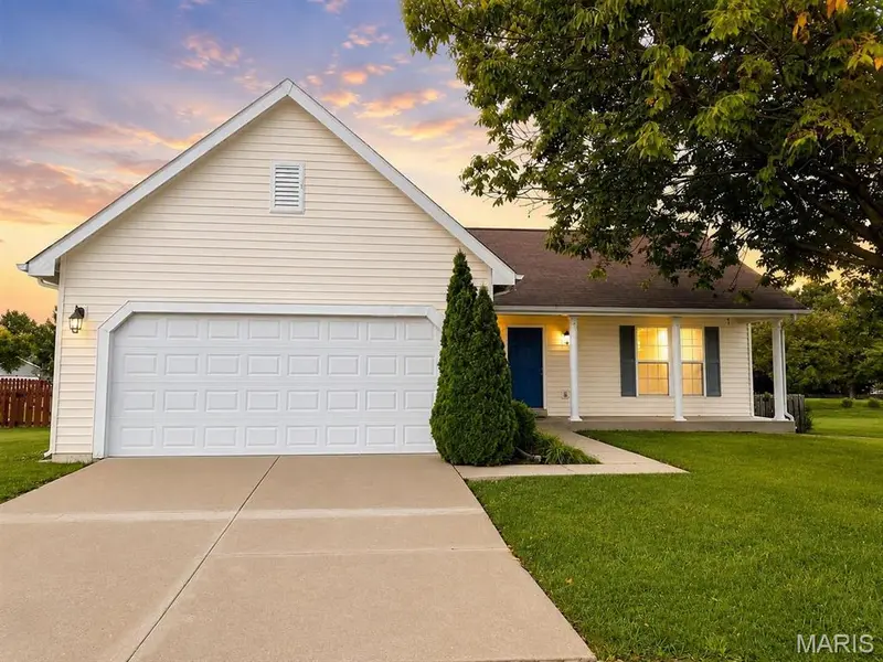 16455 Hampden PL, Florissant, MO 63034