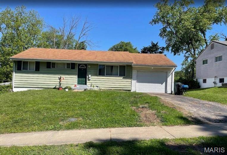 7753 Paddington DR, St Louis, MO 63121