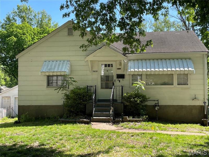 7809 Utica DR, St Louis, MO 63133