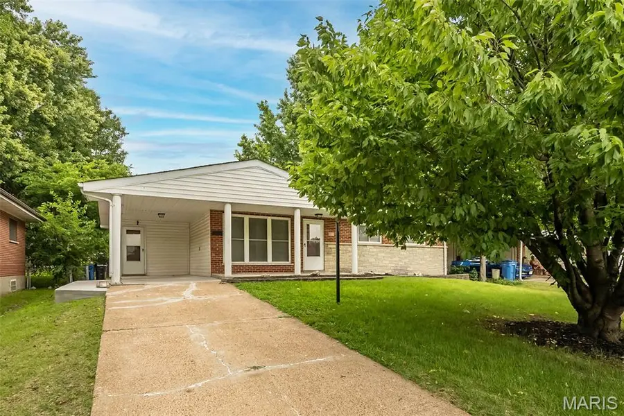 275 Paul AVE, Florissant, MO 63031