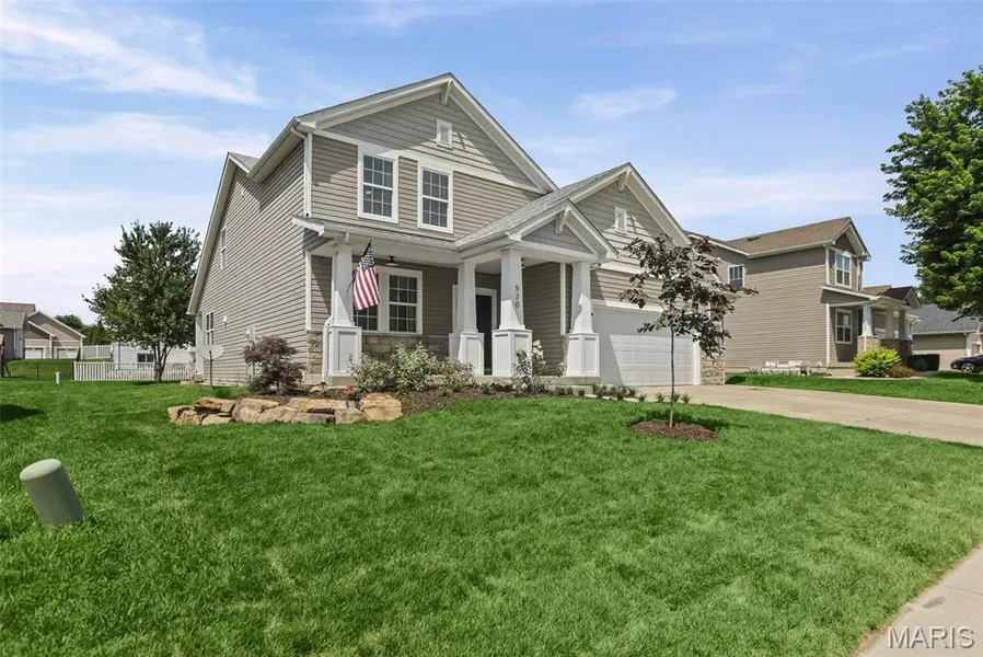 520 Longfellow DR, O'fallon, IL 62269