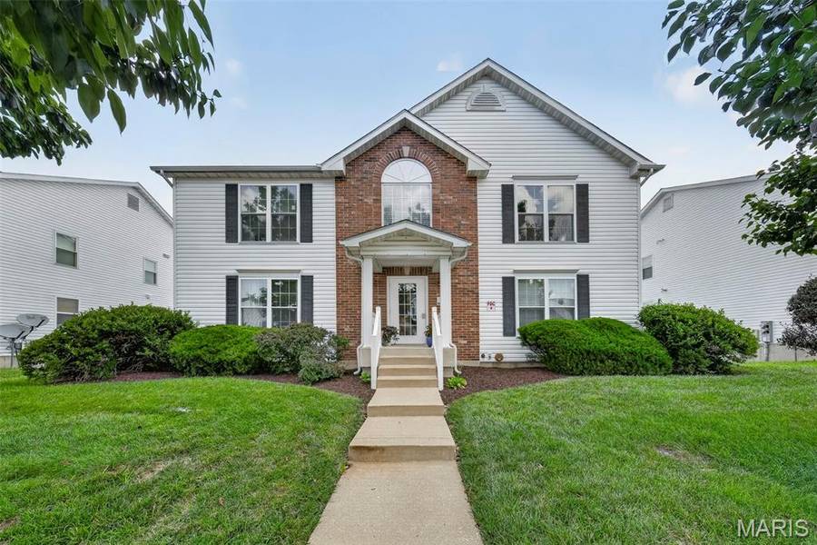 618 Homerun DR, O'fallon, MO 63366