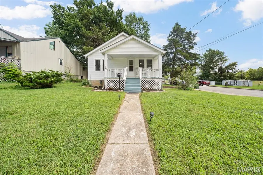 207 S Olive ST, Rolla, MO 65401