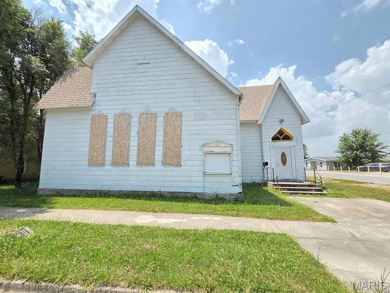 266 N Jefferson ST, Kahoka, MO 63445