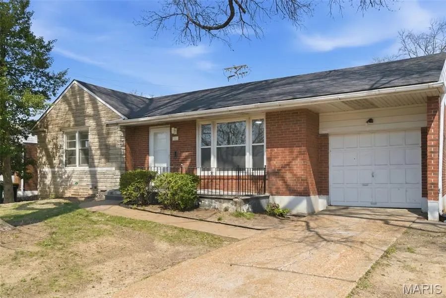 1083 Jennings Station RD, St Louis, MO 63137